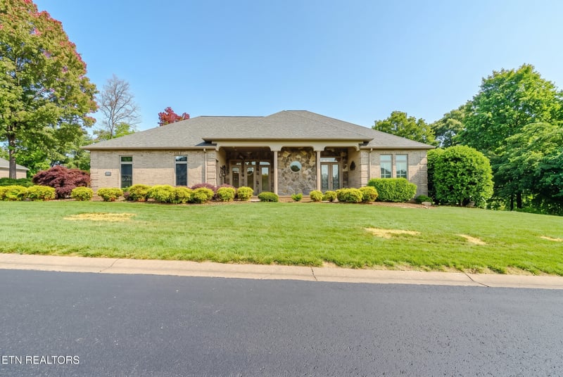 402 Catoosa Ln, Loudon, TN 37774