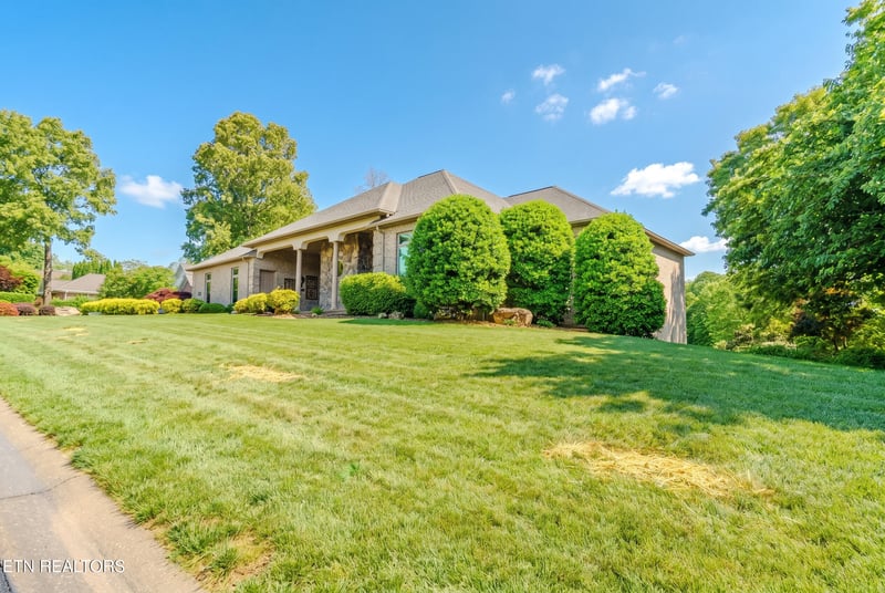 402 Catoosa Ln, Loudon, TN 37774