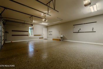 402 Catoosa Ln, Loudon, TN 37774