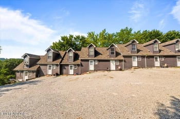 402 E Forrest St, Lafollette, TN 37766