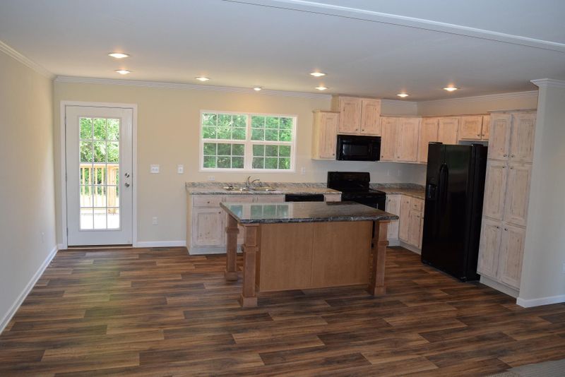 402 Hartfield Ln, Loudon, TN 37774