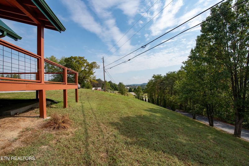 402 Pickens Gap Rd, Seymour, TN 37865