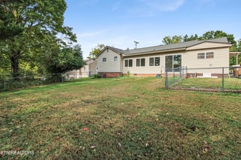 402 Stone Rd, Knoxville, TN 37920