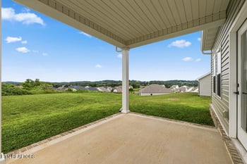 402 Sugar Maple Trail Tr, Lenoir City, TN 37771