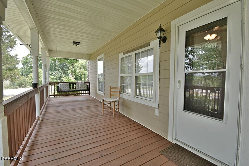 402 Trigonia Rd, Greenback, TN 37742