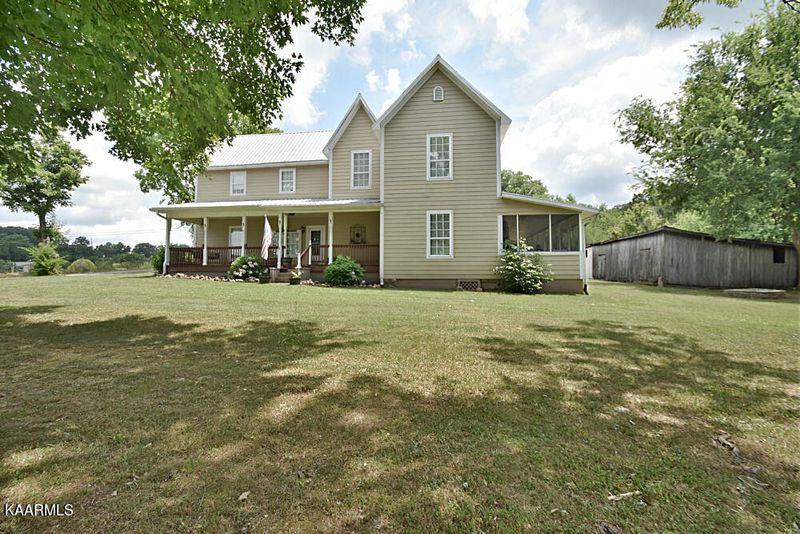 402 Trigonia Rd, Greenback, TN 37742