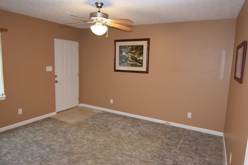 4020 Douglas Dam Rd, Kodak, TN 37764