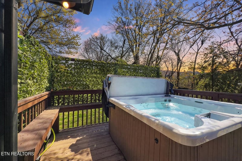 4020 Hitching Post Rd, Pigeon Forge, TN 37863