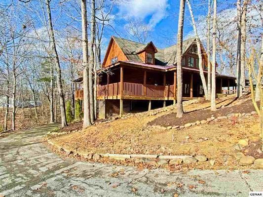 4020 Oak Haven Ct, Sevierville, TN 37876
