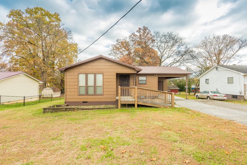 4020 Valley Vw, Knoxville, TN 37917