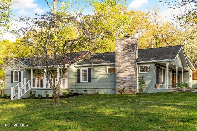 4021 Garden Dr, Knoxville, TN 37918