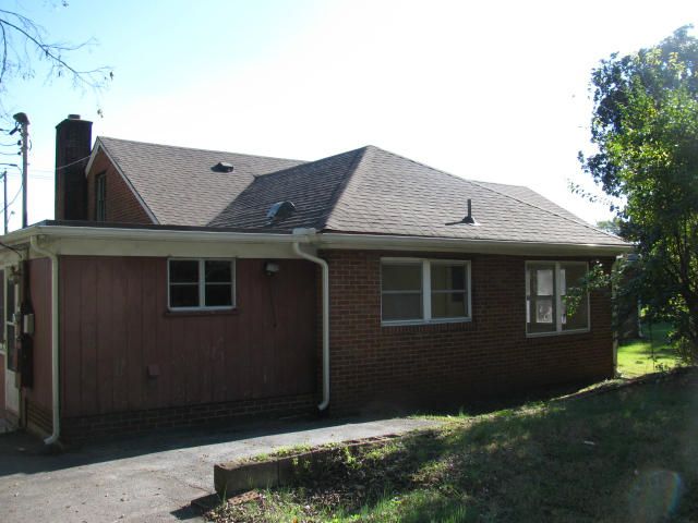 4021 SE Woodlawn Pike, Knoxville, TN 37920