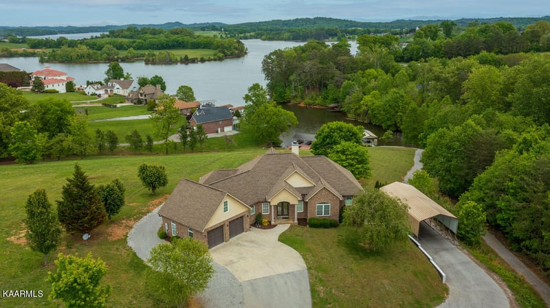 4027 Tidewater Rd, Louisville, TN 37777