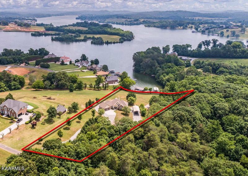 4027 Tidewater Rd, Louisville, TN 37777