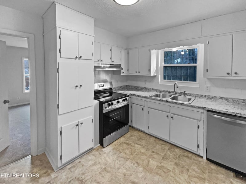 4028 Catalpa Ave, Knoxville, TN 37914
