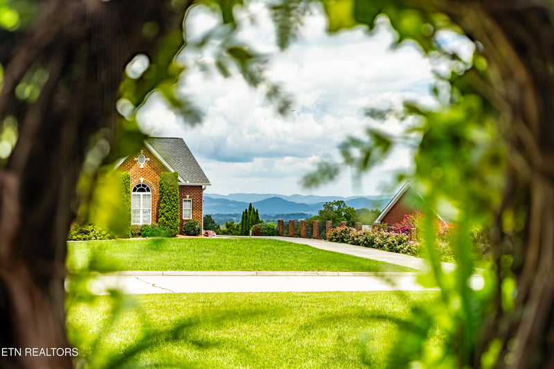 4028 Eagles View Ct, Morristown, TN 37813