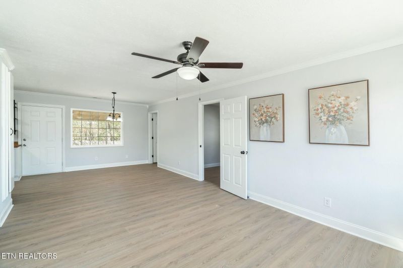 403 Chinkapin Ln, Oliver Springs, TN 37840