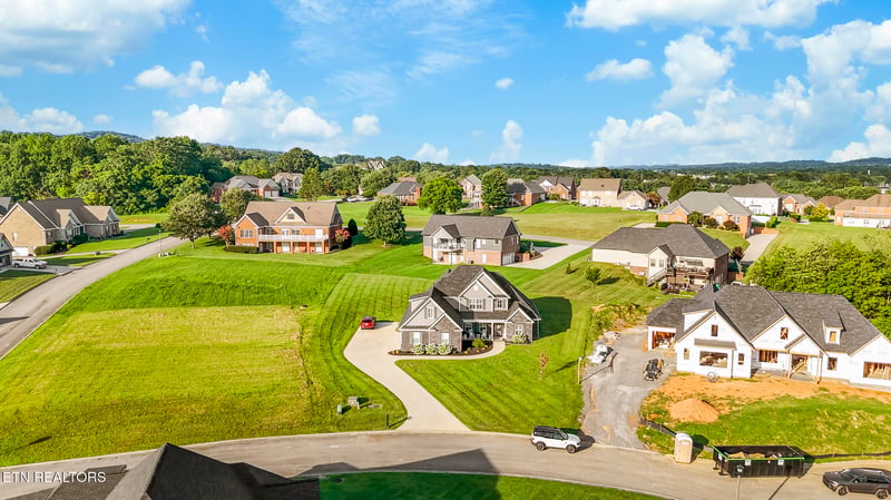 403 Cummings Ct, Morristown, TN 37814