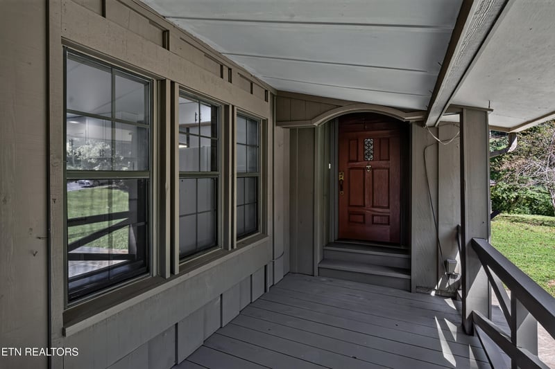 403 Delaware Ave, Oak Ridge, TN 37830