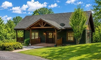 403 Happy Hollow Ln, Sevierville, TN 37876