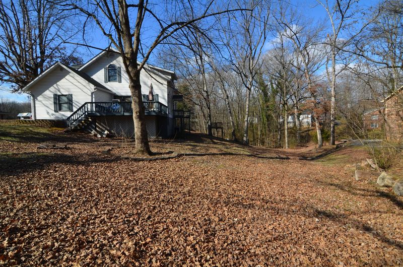 403 Oak Dr, Sevierville, TN 37862