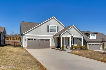 403 Sycamore Pl, Loudon, TN 37774