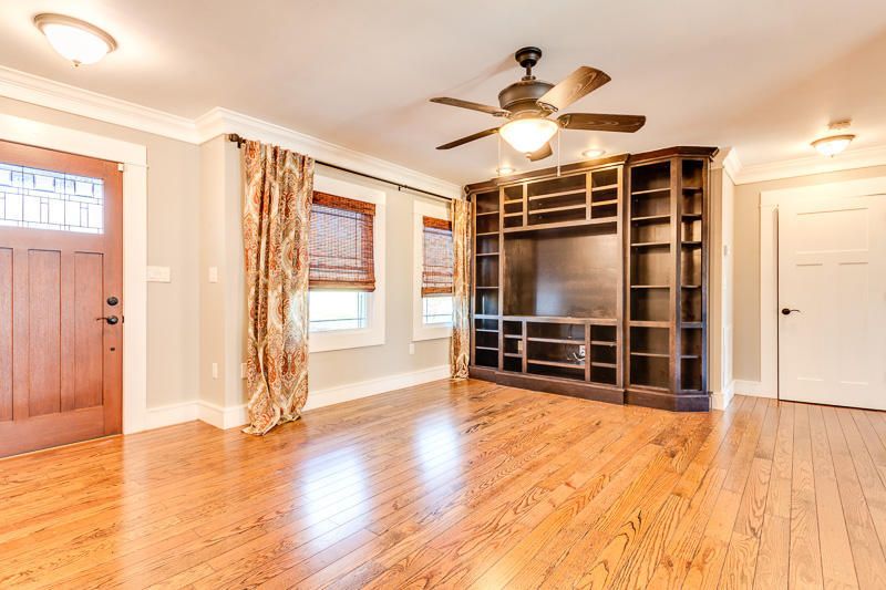 4030 Buffat Mill Rd, Knoxville, TN 37914