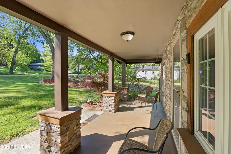 4035 Lonas Dr, Knoxville, TN 37909
