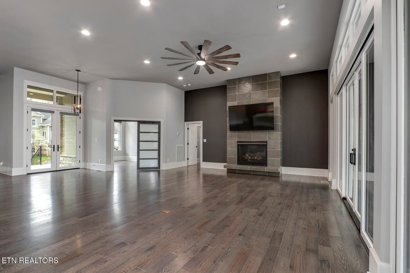 4037 SW Hiawatha Dr, Knoxville, TN 37919