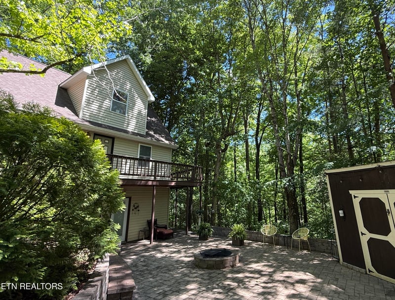 4039 Barb Hollow Rd, Walland, TN 37886