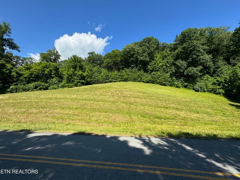 403R404R Russell Brothers Rd, Sharps Chapel, TN 37866