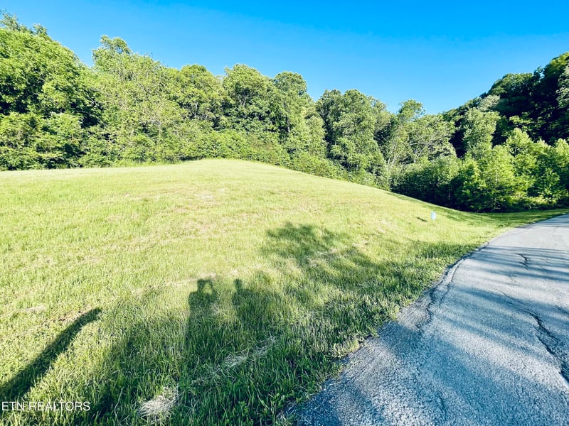 403R404R Russell Brothers Rd, Sharps Chapel, TN 37866