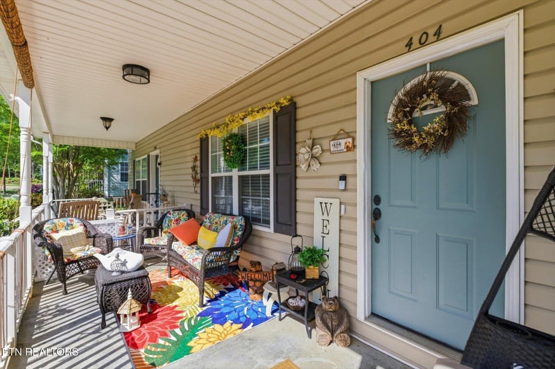 404 Ashbury Cir, Sweetwater, TN 37874