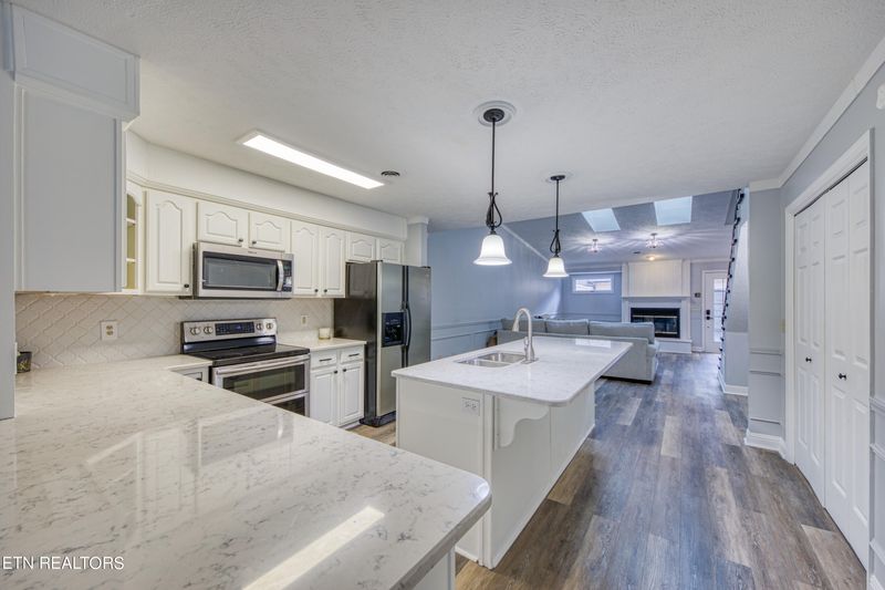 404 Denton Ct, Knoxville, TN 37923