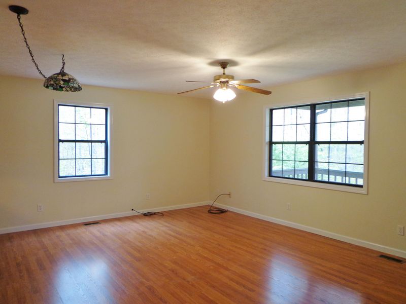 404 Dripping Springs Rd, Monterey, TN 38574
