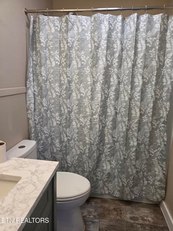 404 E 4th St, Lafollette, TN 37766