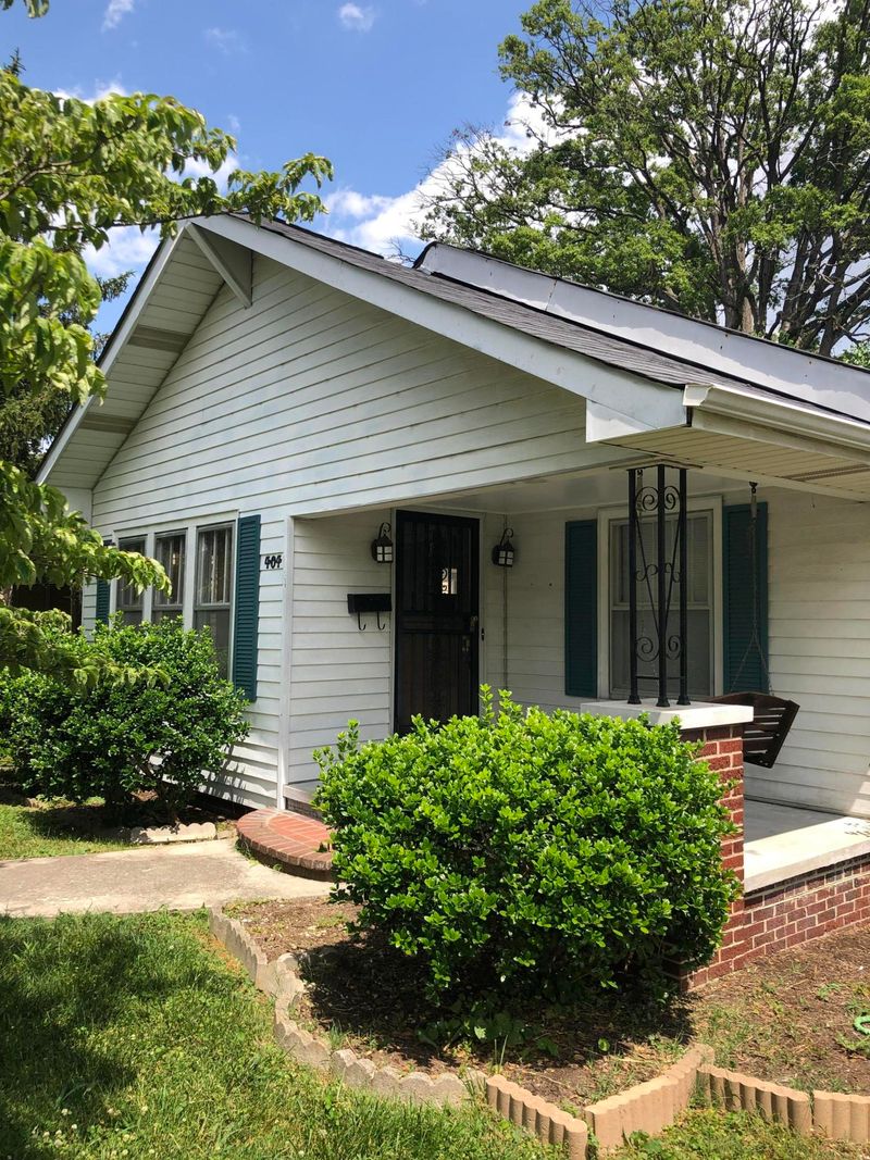 404 E Burwell Ave, Knoxville, TN 37917