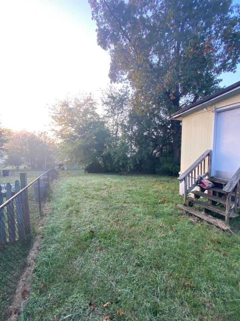 404 E Oklahoma Ave, Knoxville, TN 37917