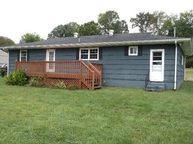 404 Greenwood Dr, Clinton, TN 37716