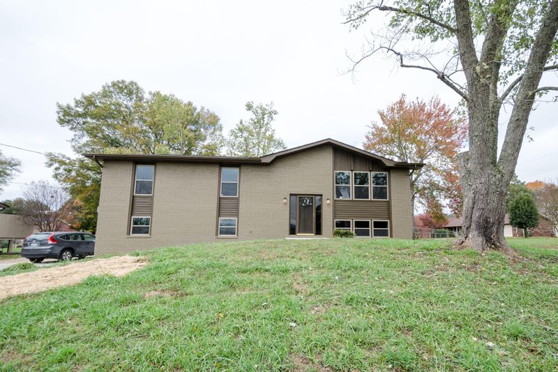404 Second St, Seymour, TN 37865