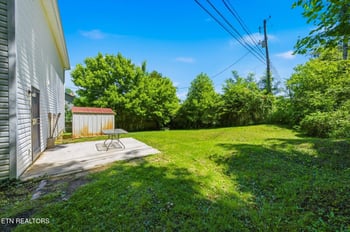 4040 Acorn Dr, Knoxville, TN 37918