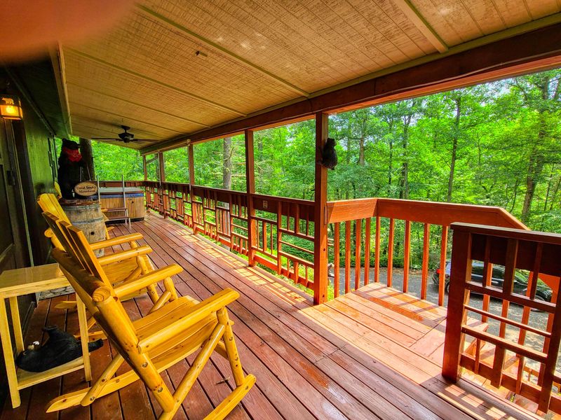4040 Mccarter Cir, Sevierville, TN 37876