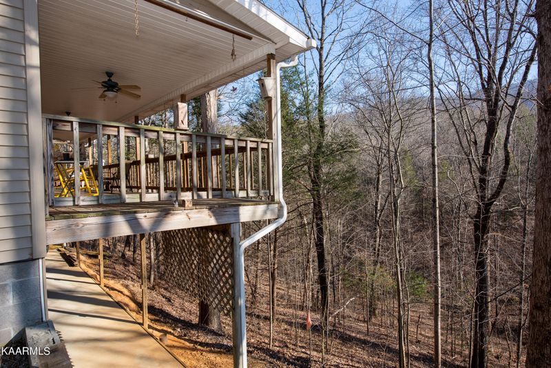 4043 Barb Hollow Rd, Walland, TN 37886
