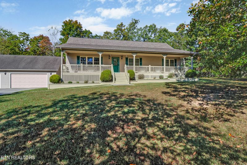 4045 Lone Wolf Cir, Crossville, TN 38572
