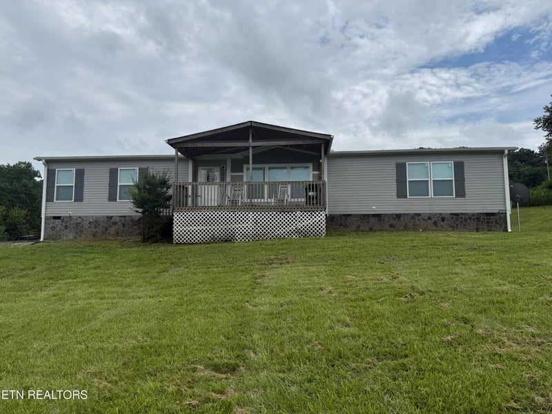 4048 Indian Ridge Rd, Blaine, TN 37709