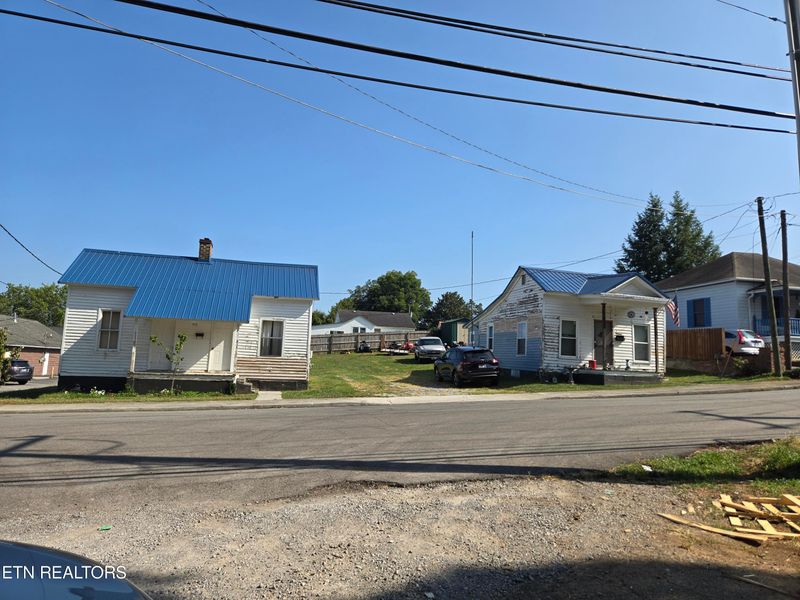 405 Cedar St, Loudon, TN 37774