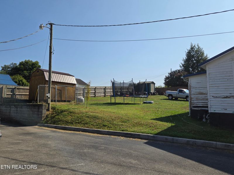 405 Cedar St, Loudon, TN 37774