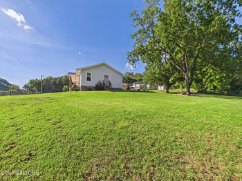 405 County Road 439, Athens, TN 37303