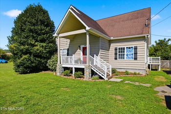 405 Douglas Ln, Clinton, TN 37716