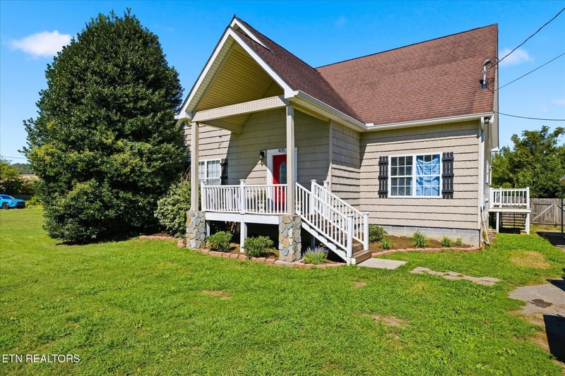 405 Douglas Ln, Clinton, TN 37716